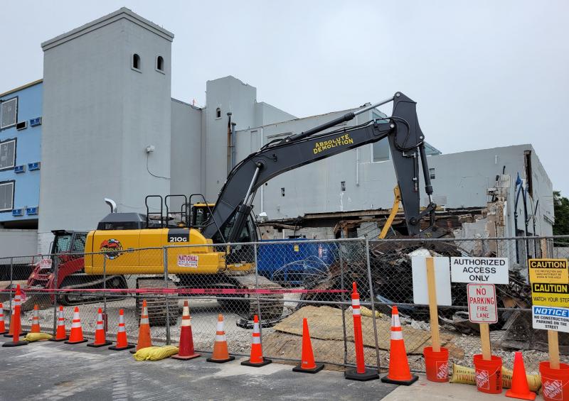 The demolition of this section of the motel is now complete.